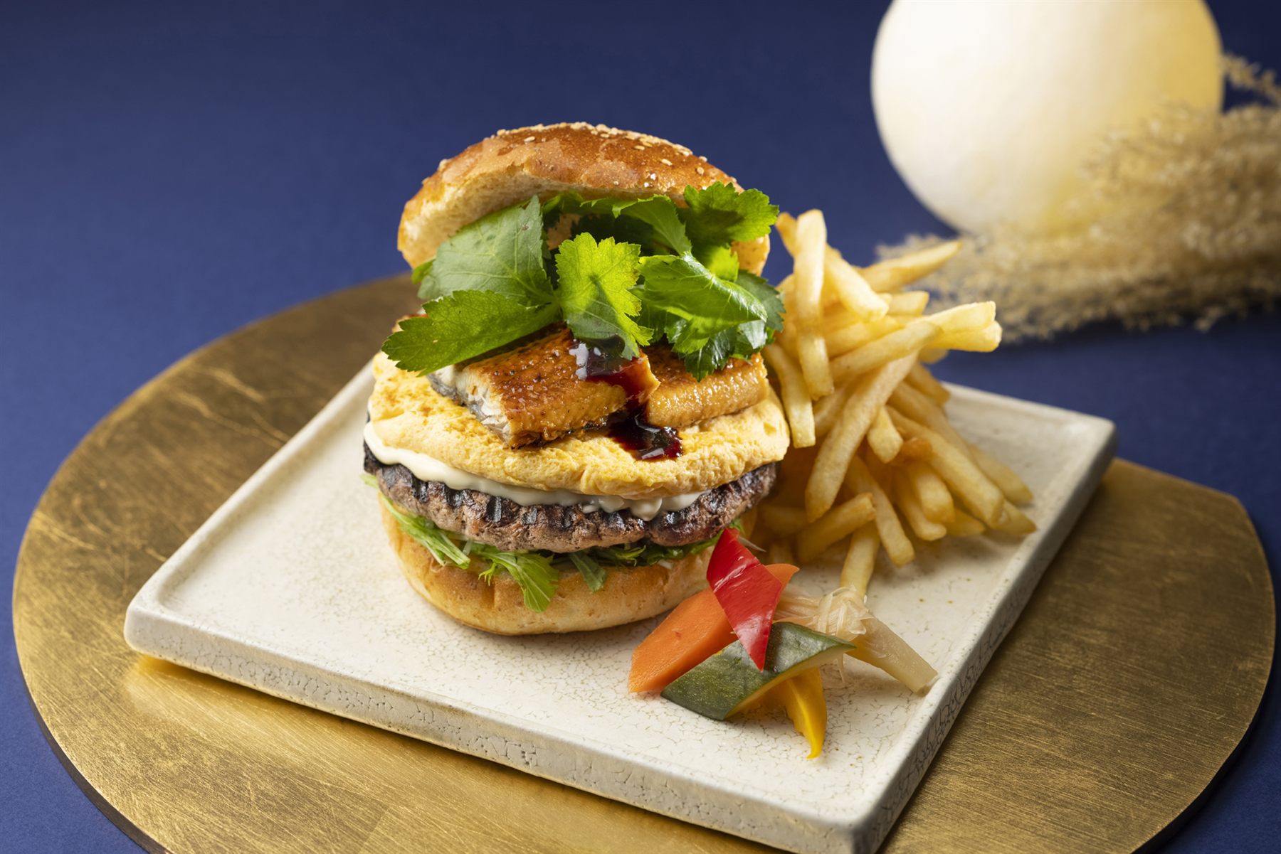 期間限定 月見バーガー「鰻たま」